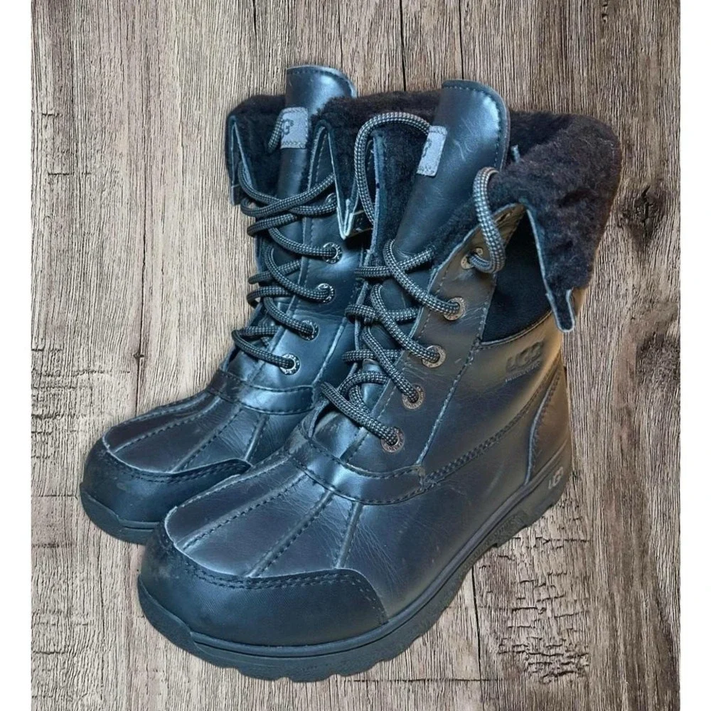 Beautiful UGG Butte II waterproof winter black boots. Size 4